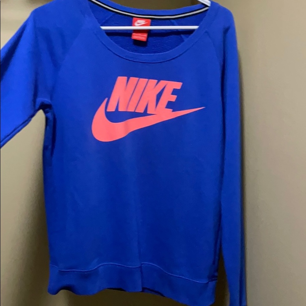 Nike Blue scoopneck coral sweatshirt